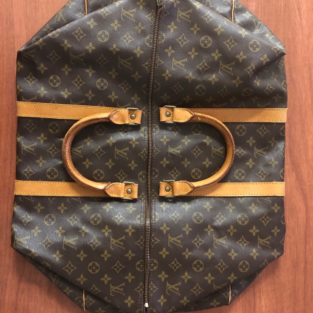 SOLD ‼️ Louis Vuitton Keepall 55